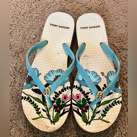 Tory Burch Blue Floral Flip Flops - Picture 1 of 1